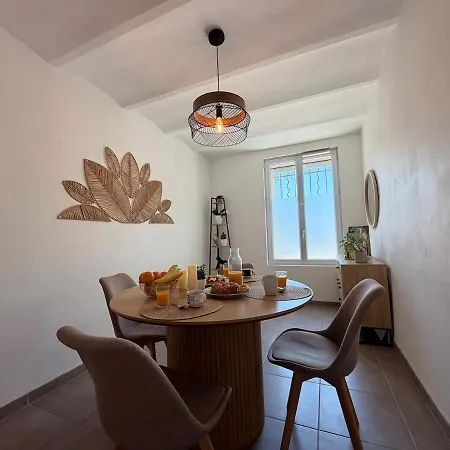 Le Soleya - Clim- Terrasse * Ним